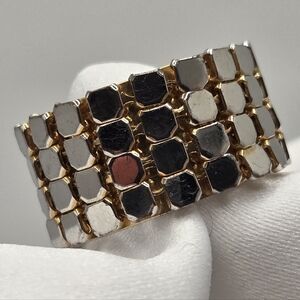 ✨2/$10✨ Hexagon Honeycomb Wedding Band Pattern Silver Ring Size 4.5